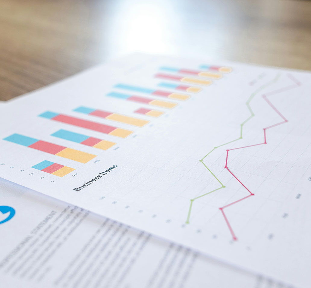 Informed Apartment Leasing with Built-In Renewal Strategy